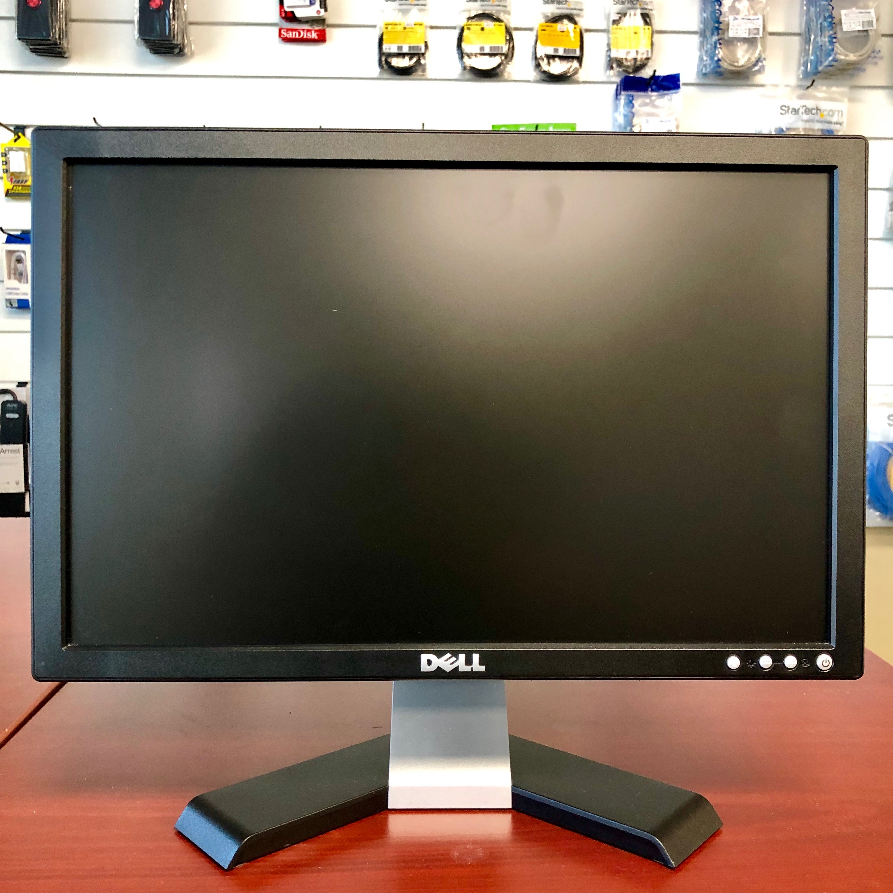 Dell E178WFPC 17-Inch LCD Monitor - Surrey Geeks